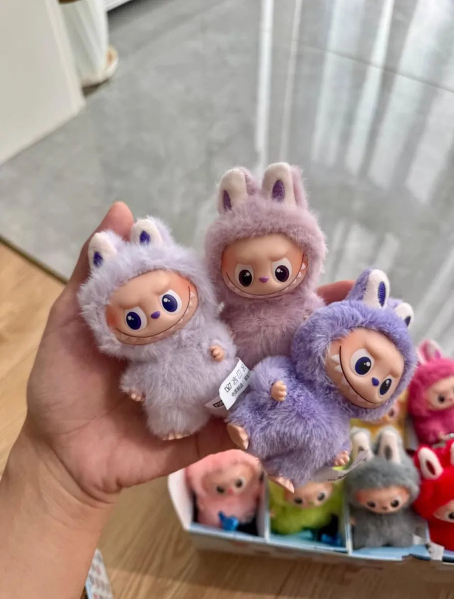 Labubu - Pin For Love A-M Mini Caixa Misteriosa